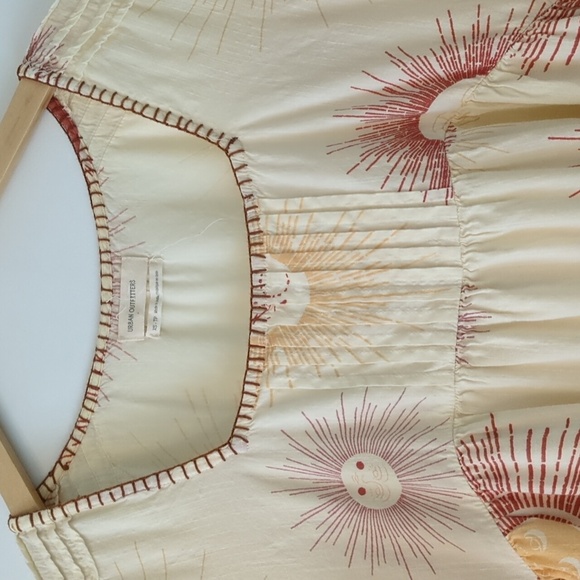 Urban Outfiters Boho Sunshine Celestial Moon Print Oversized Tiered Midi Dress - Picture 8 of 12